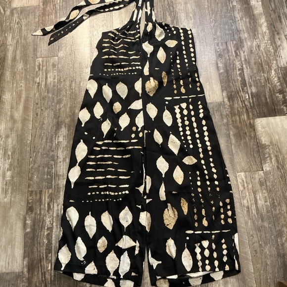 Banana Republic Elegant Black and Cream Halter Jumpsuit Size XL - Picture 9 of 16